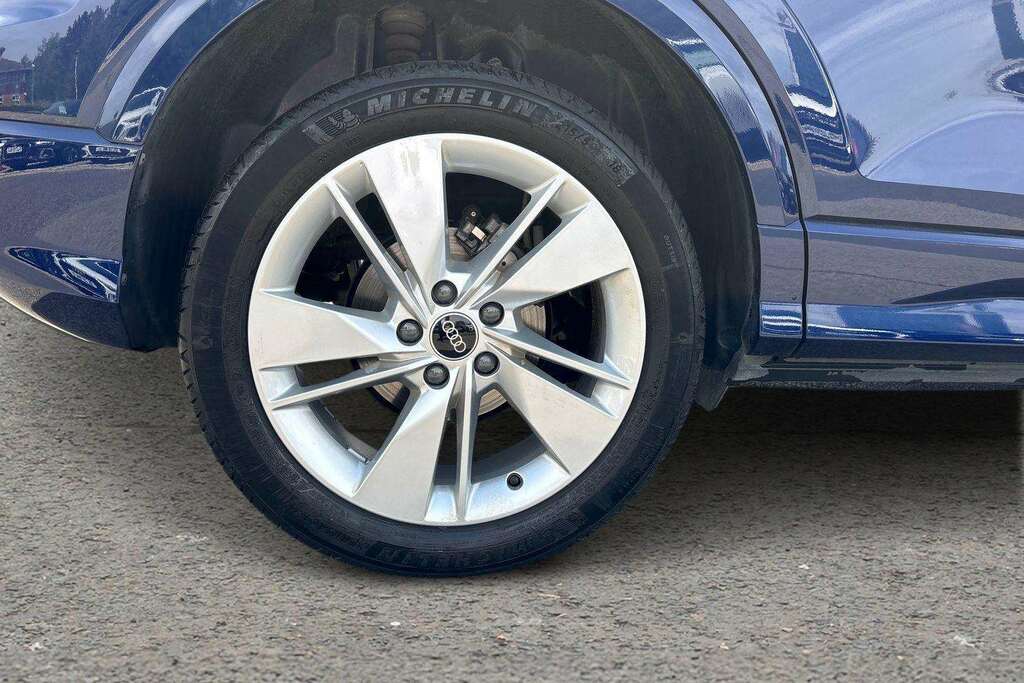 Audi Q2 30 Tfsi S Line 2023 MC23LHP Blue #2