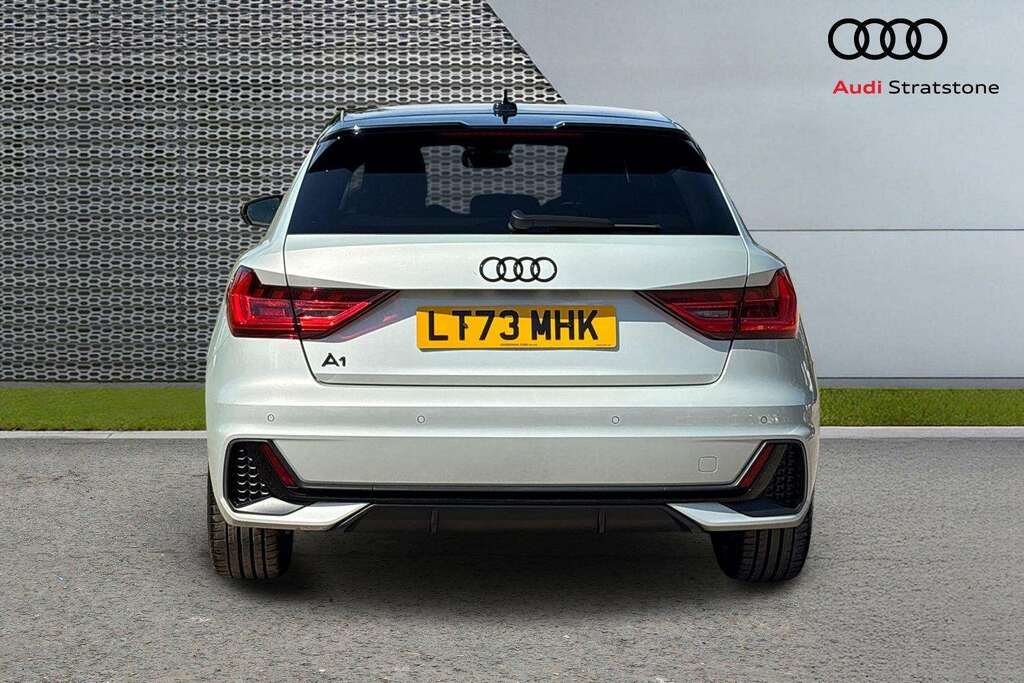 Audi A1 30 Tfsi 110 Black Edition 2023 LT73MHK Silver #6