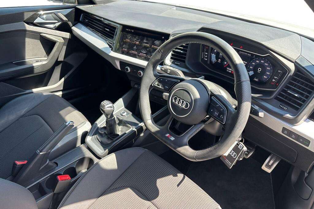 Audi A1 30 Tfsi 110 Black Edition 2023 EF23FTZ White #4