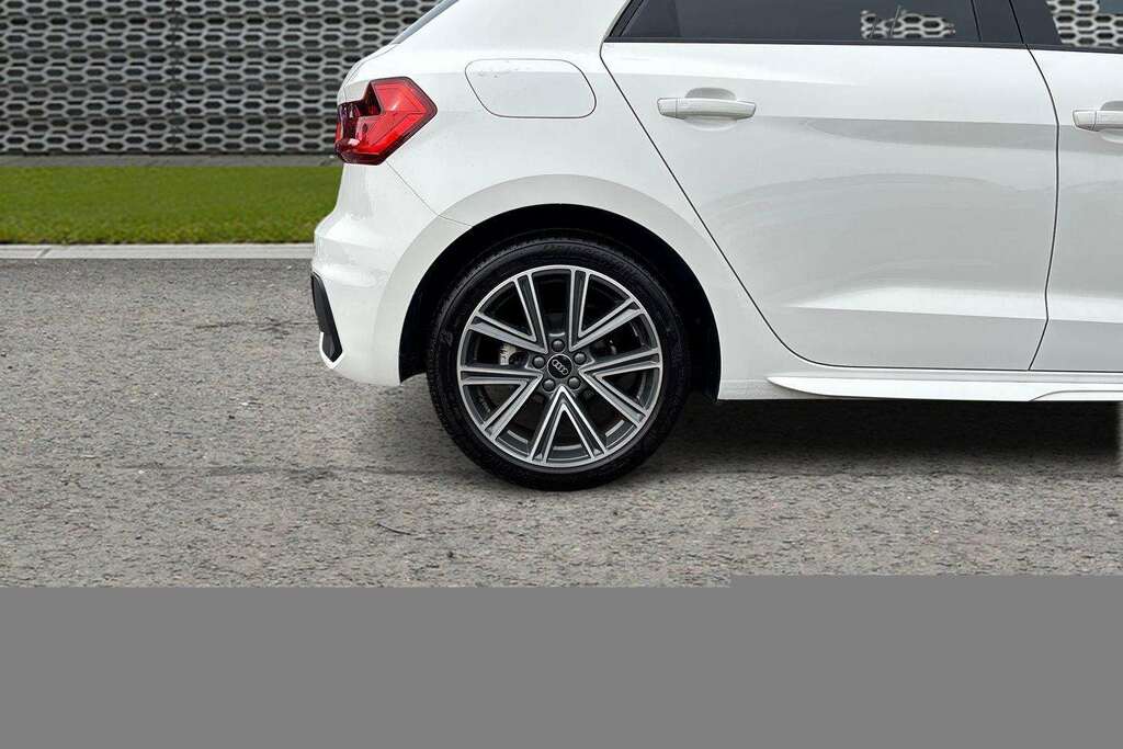 Audi A1 30 Tfsi S Line S Tronic 2025 BK75LVY #3