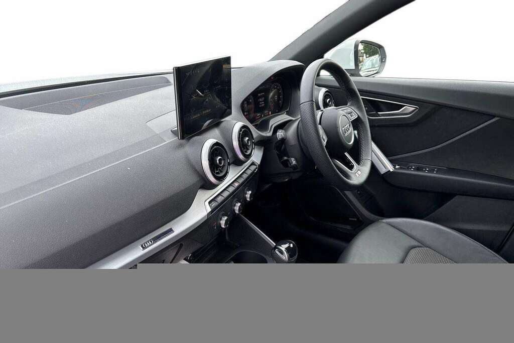 Audi Q2 35 Tfsi S Line S Tronic 2025 White