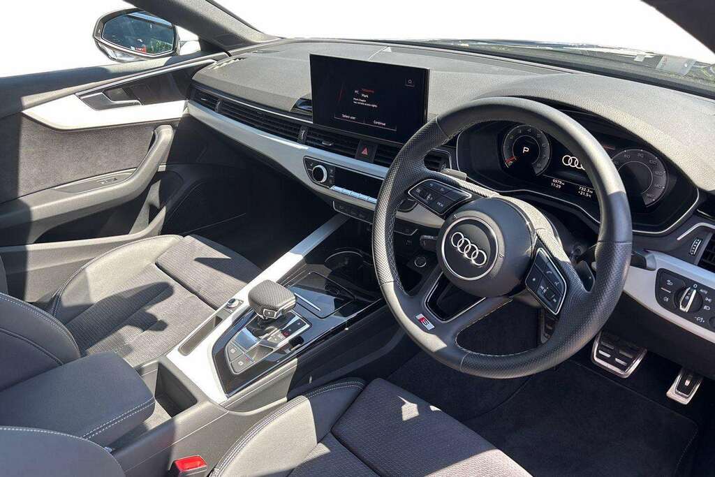 Audi A5 35 Tfsi S Line S Tronic Comfortsound 2023 Black #6