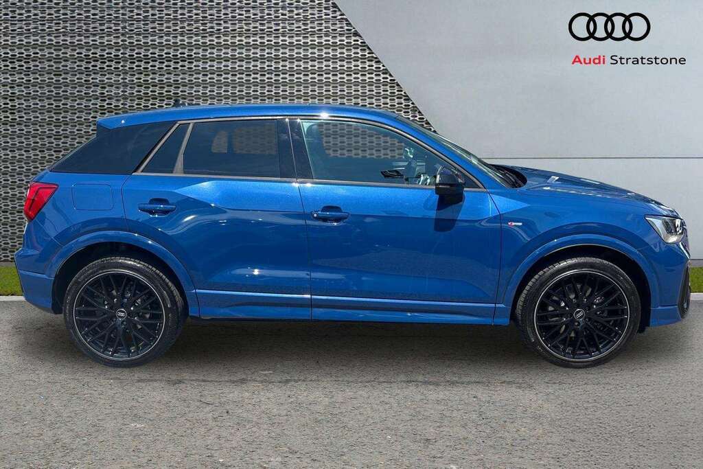 Audi Q2 30 Tfsi 116 Black Edition 2026 LS26UHD Blue #4