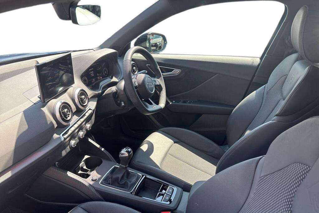 Audi Q2 30 Tfsi 116 Black Edition 2026 LS26UHD Blue #2