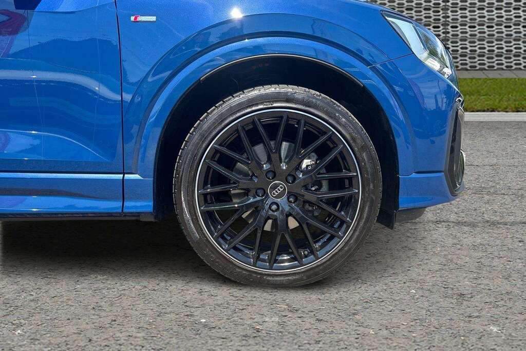 Audi Q2 30 Tfsi 116 Black Edition 2026 LS26UHD Blue #5