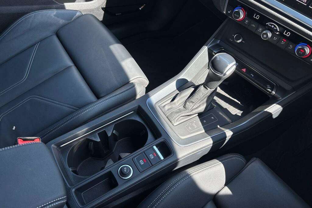 Audi Q3 1.5 Tfsi 35 Black Edition Suv S Tronic Grey #13