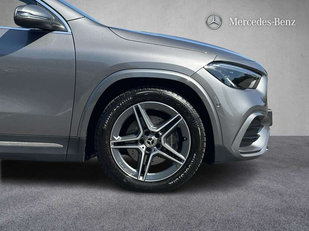Mercedes-Benz GLA Class 200 Amg Line Premium 2024 YE74LZR Grey #3