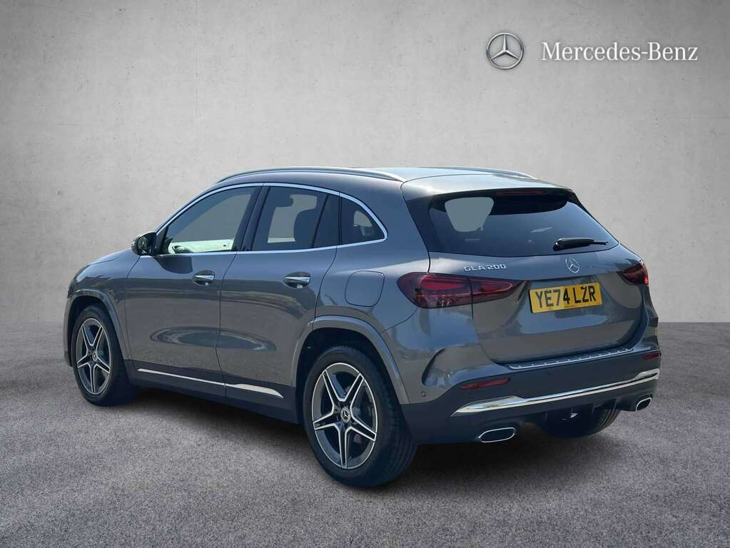 Mercedes-Benz GLA Class 200 Amg Line Premium 2024 YE74LZR Grey #2