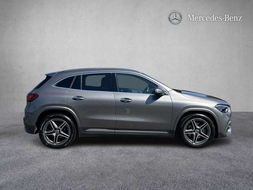 Mercedes-Benz GLA Class 200 Amg Line Premium 2024 YE74LZR Grey #4