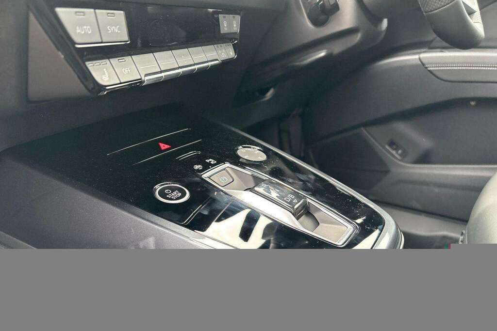 Audi Q4 E Tron 210Kw 45 82Kwh Black Edition 2026 MC26YJK White #6
