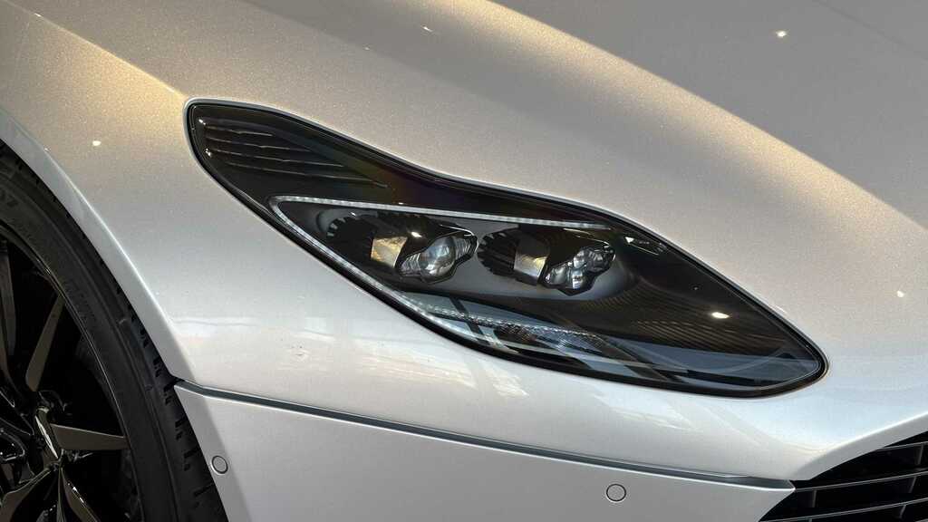Aston Martin DB11 V8 Touchtronic 2018 Silver #3