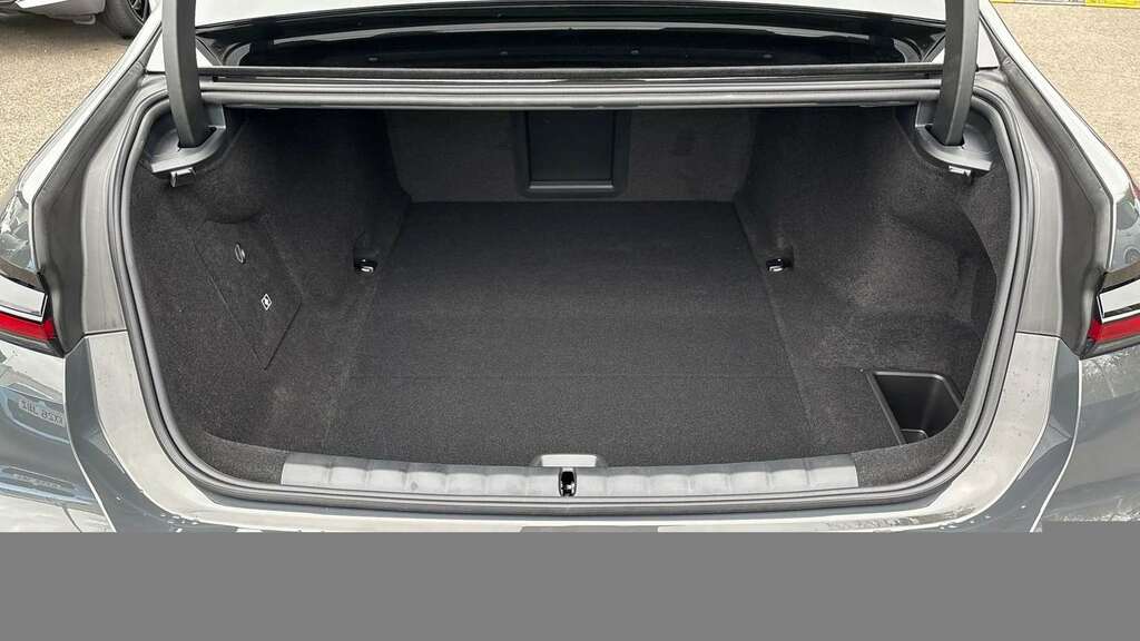BMW i7 335Kw Edrive50 M Sport 105.7Kwh 2026 Grey #6