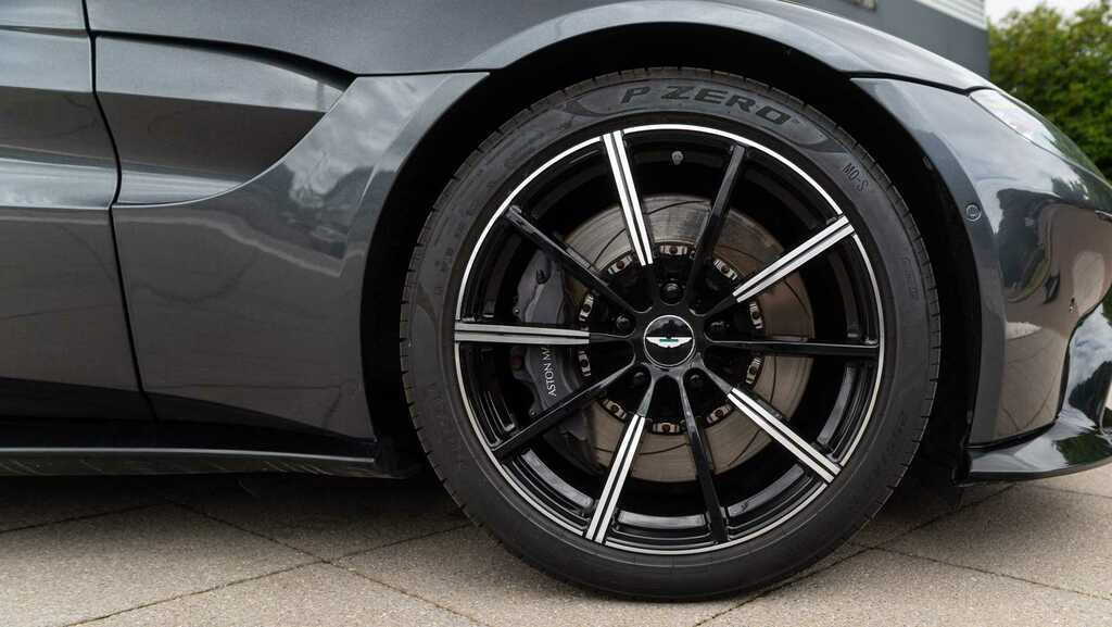 Aston Martin Vantage Zf 8 Speed 2021 Grey #4