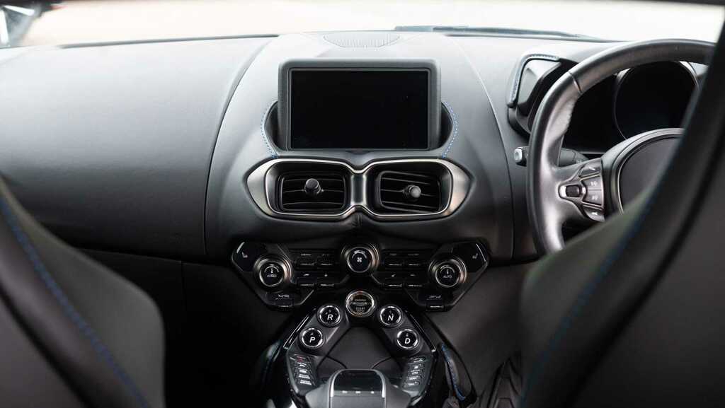 Aston Martin Vantage 4.0 V8 Roadster Euro 6 2-Door  #9