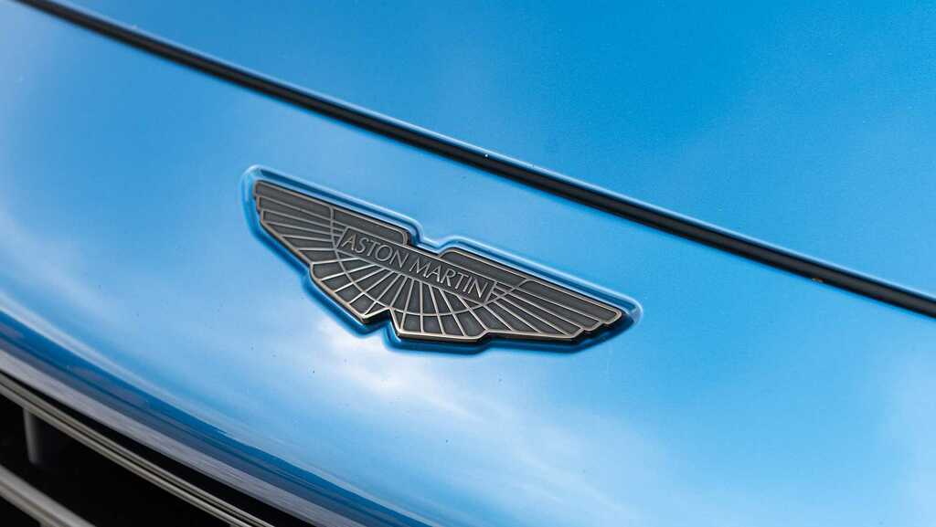 Aston Martin DBX Hatchback Grey #15