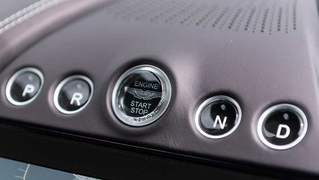 Aston Martin DBX Hatchback Grey #29