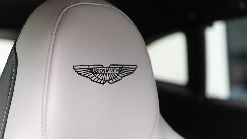 Aston Martin DBX Hatchback Grey #4