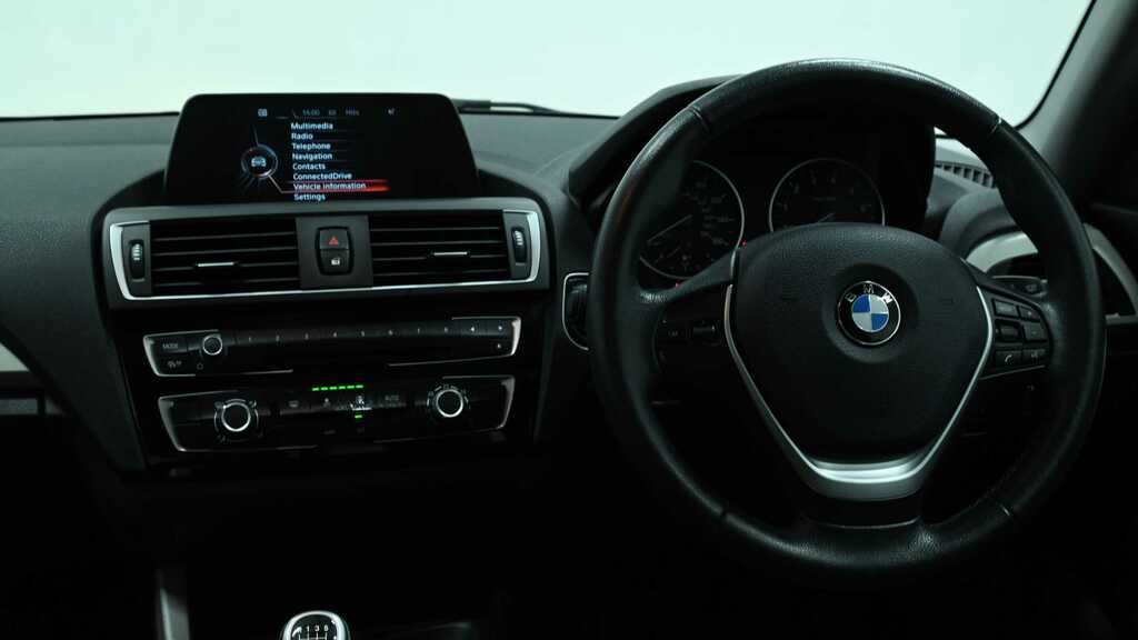 BMW 2 Series 218I Se 2016 White #2