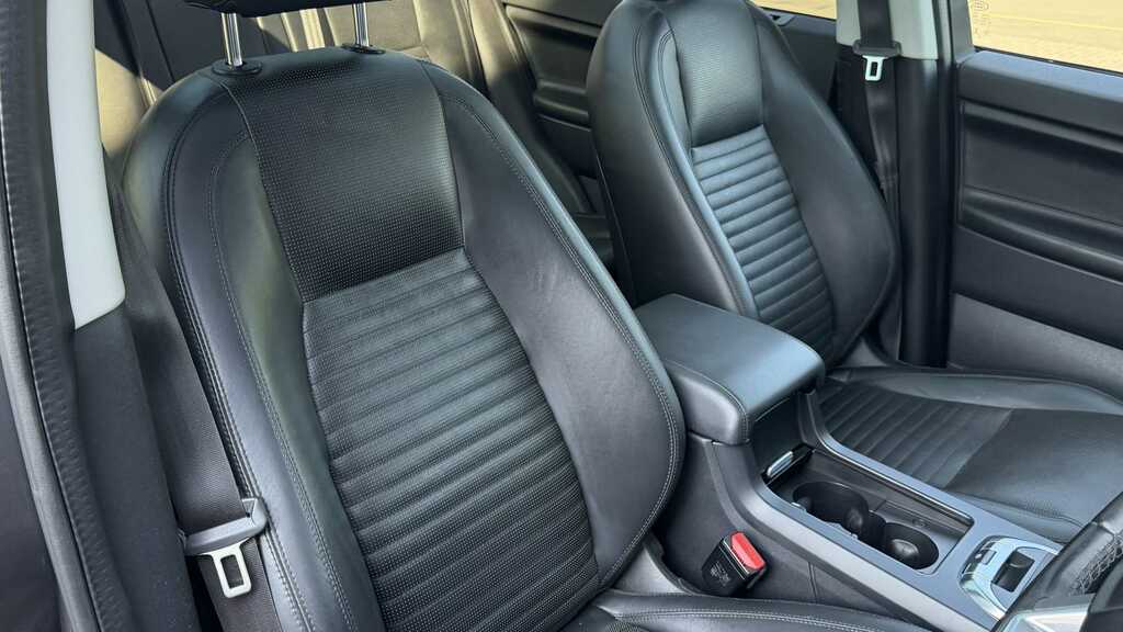Land Rover Discovery Sport 2.0 Si4 240 Hse Luxury 2019 Grey #4