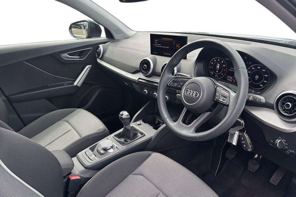 Audi Q2 30 Tfsi Sport 2023 MM23KWZ Black #4