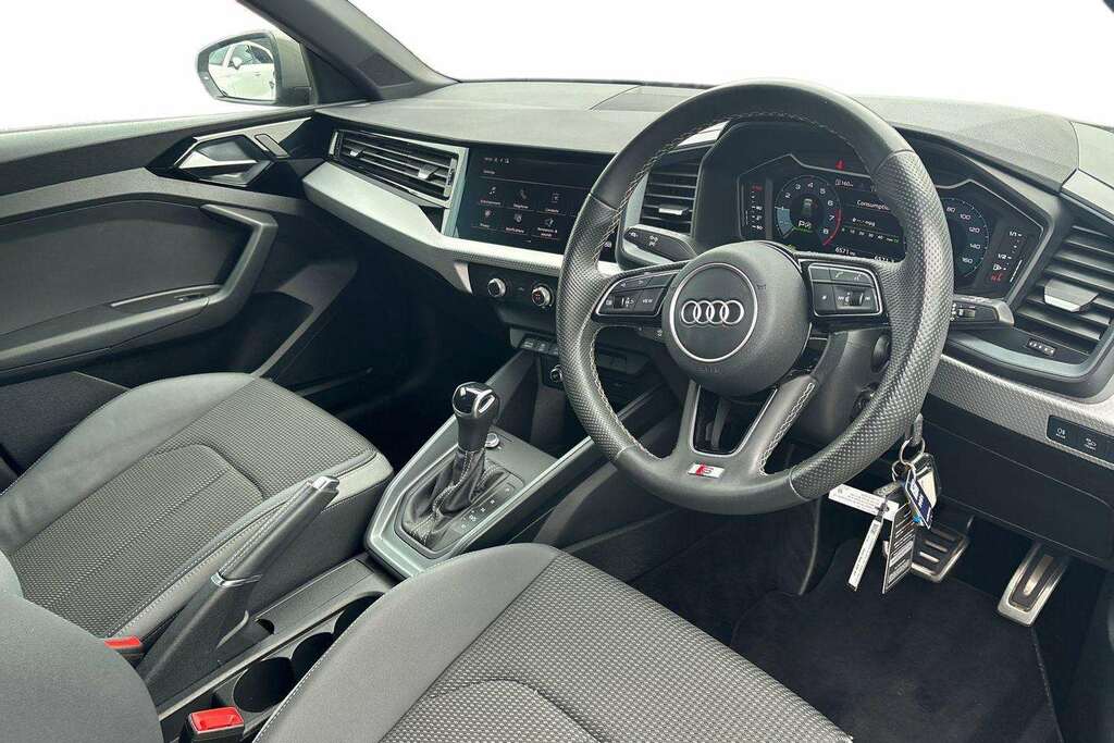 Audi A1 30 Tfsi S Line S Tronic 2024 MJ74FDC Grey #4