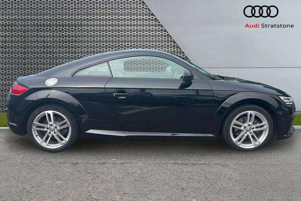Audi TT 40 Tfsi Sport S Tronic 2023 Black #3