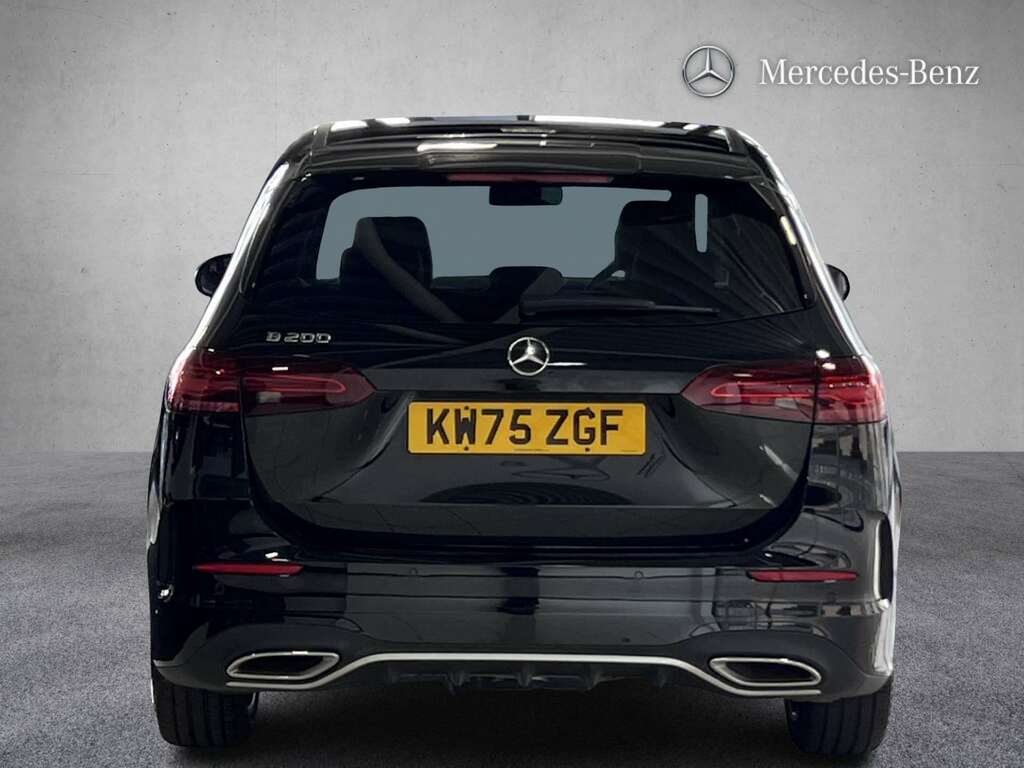Mercedes-Benz B Class B200 Amg Line Executive 2026 Black #3