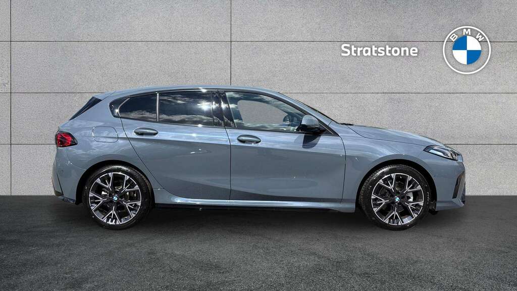BMW 1 Series 120 M Sport Step 2026 AV26NNG #3