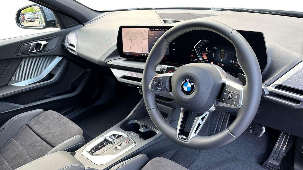 BMW 1 Series 120 M Sport Step 2026 AV26VWL #6