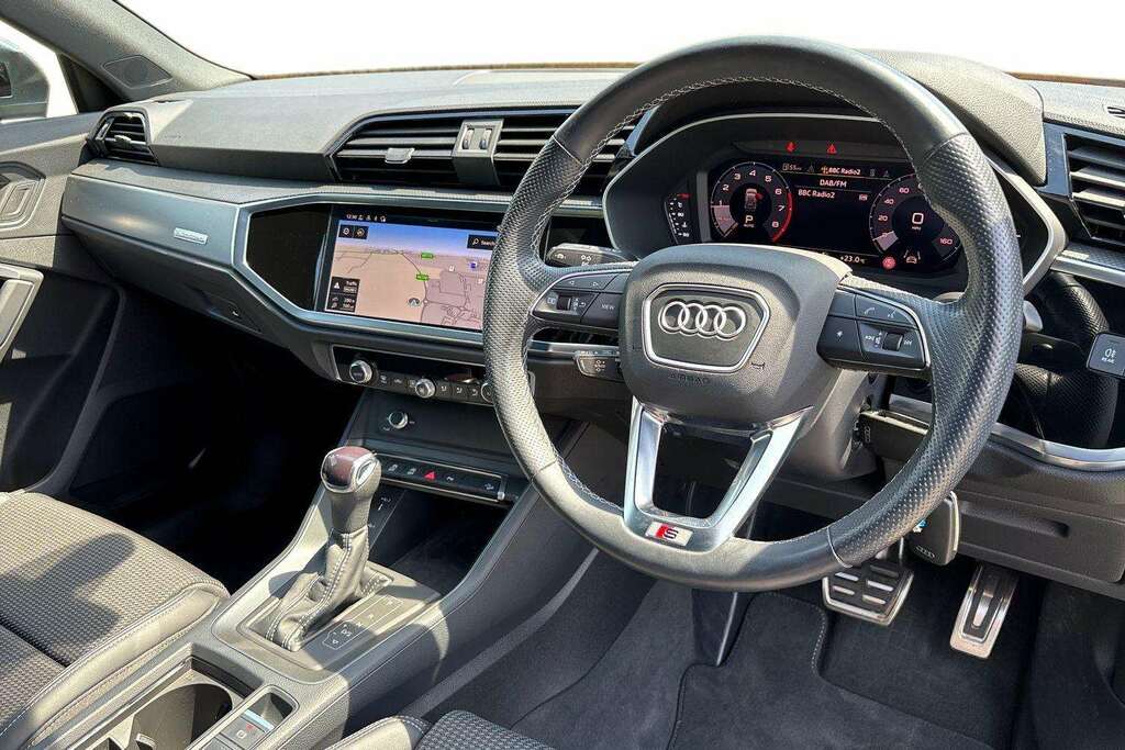 Audi Q3 40 Tfsi Quattro S Line S Tronic 2024 Grey #4