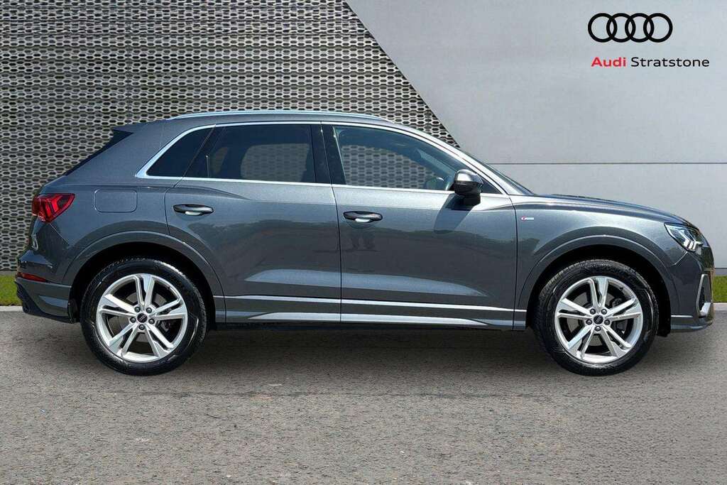 Audi Q3 40 Tfsi Quattro S Line S Tronic 2024 Grey #3
