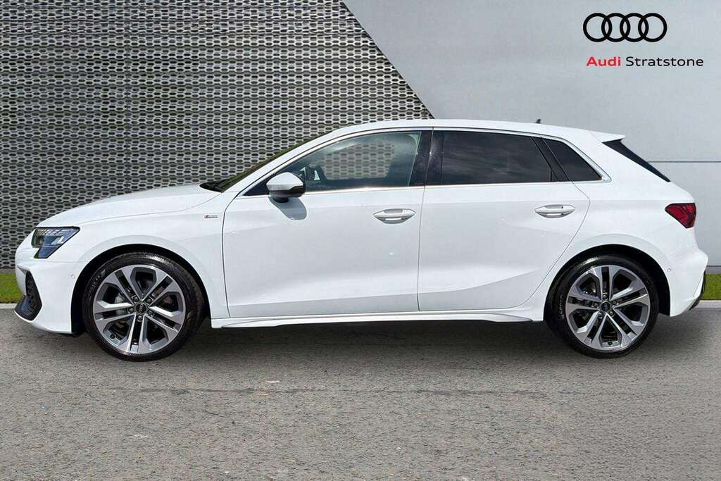 Audi A3 1.5 Tfsi 150 S Line S Tronic 2025 KW75RUJ White #4