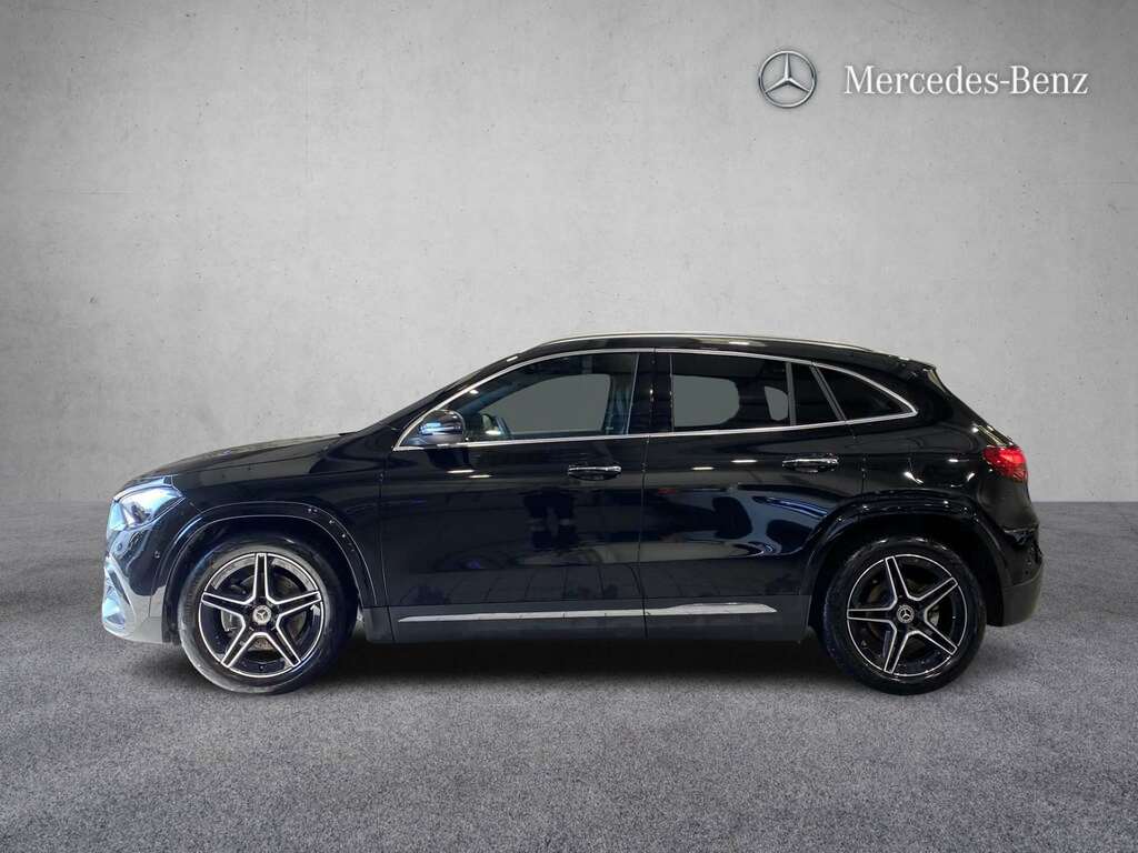 Mercedes-Benz GLA Class 200D Amg Line Executive 2025 KR75LBA Black #3