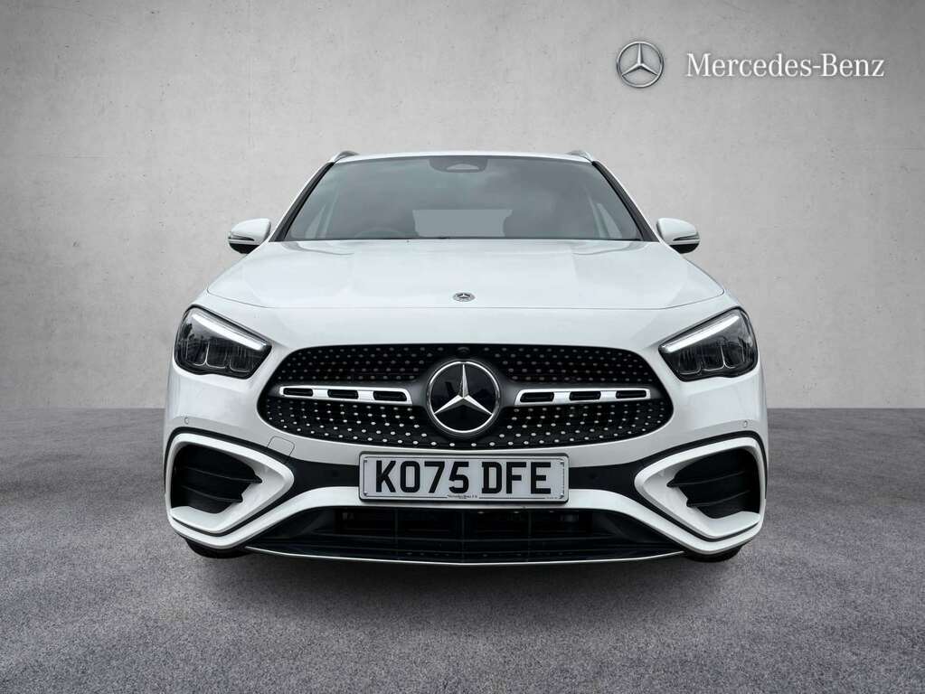 Mercedes-Benz GLA Class 200D Amg Line Executive 2026 KO75DFE White #3
