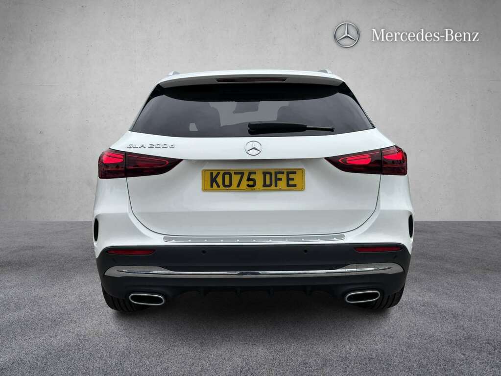 Mercedes-Benz GLA Class 200D Amg Line Executive 2026 KO75DFE White #5