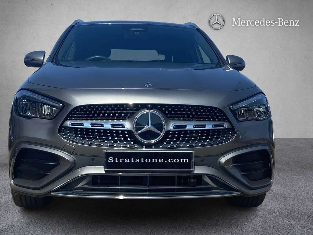 Mercedes-Benz GLA Class 200 Amg Line Executive 2025 Grey #2