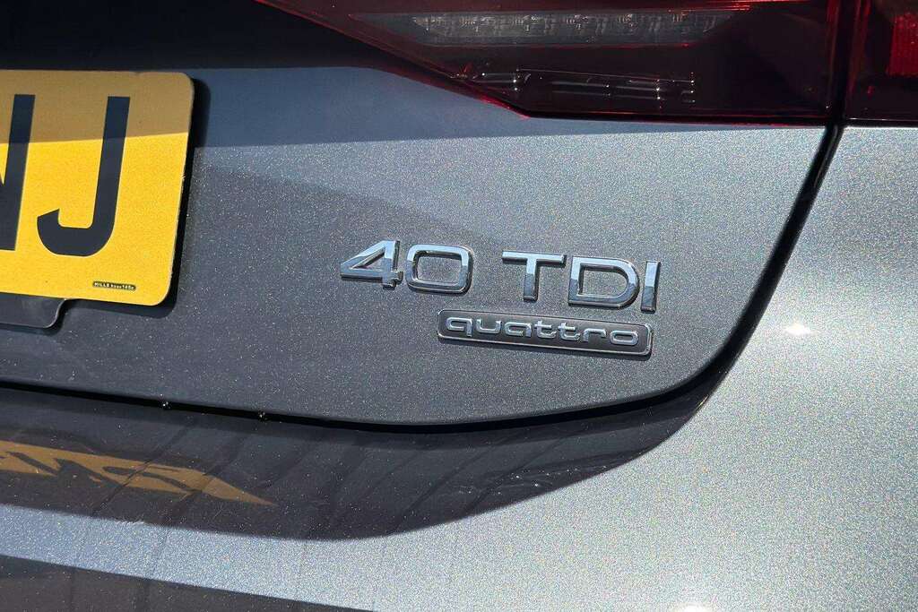 Audi A7 Black Edition Black #11
