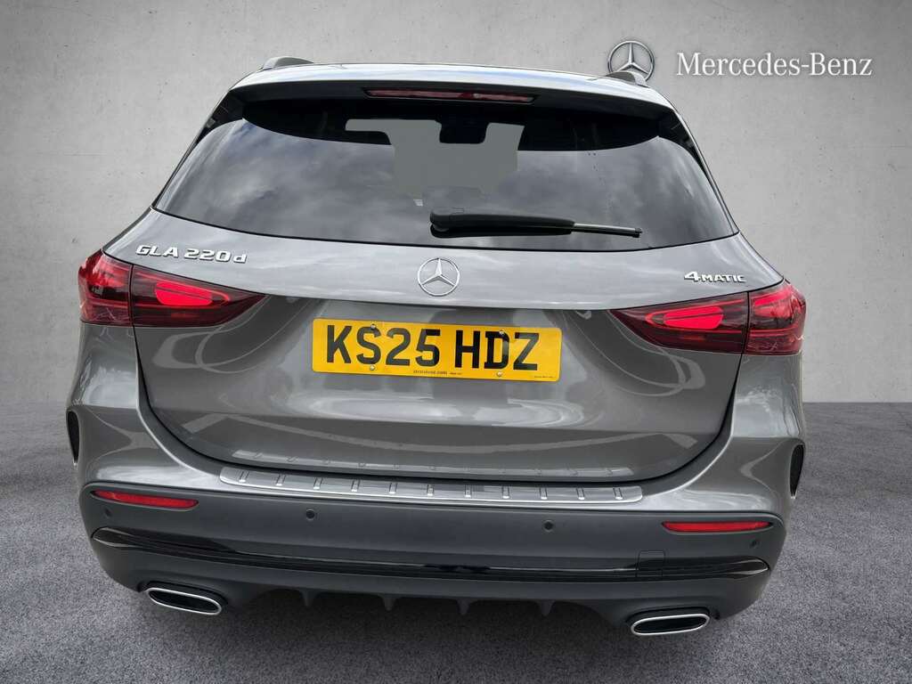 Mercedes-Benz GLA Class 220D 4Matic Amg Line Premium Plus 2025 KS25HDZ Grey #6