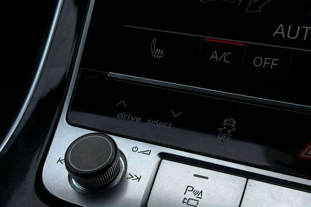 Audi Q8 Audi Estate 55 Tfsi Quattro Vorsprung Tiptroni Grey #30
