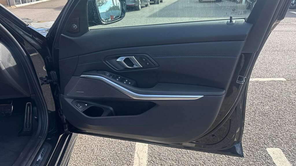 BMW 3 Series 320I M Sport Euro 6 Grey #25