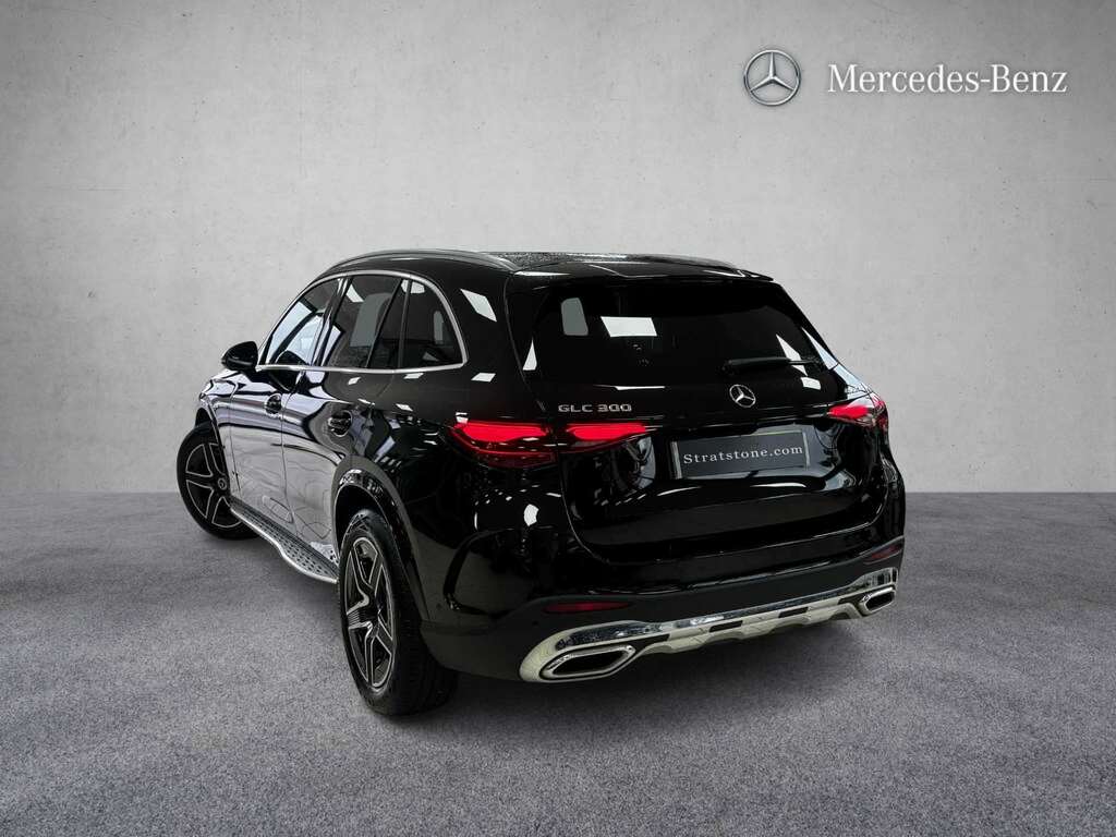 Mercedes-Benz GLC Class 300 4Matic Amg Line 9G-tronic 2025 KJ25YWA Black #2
