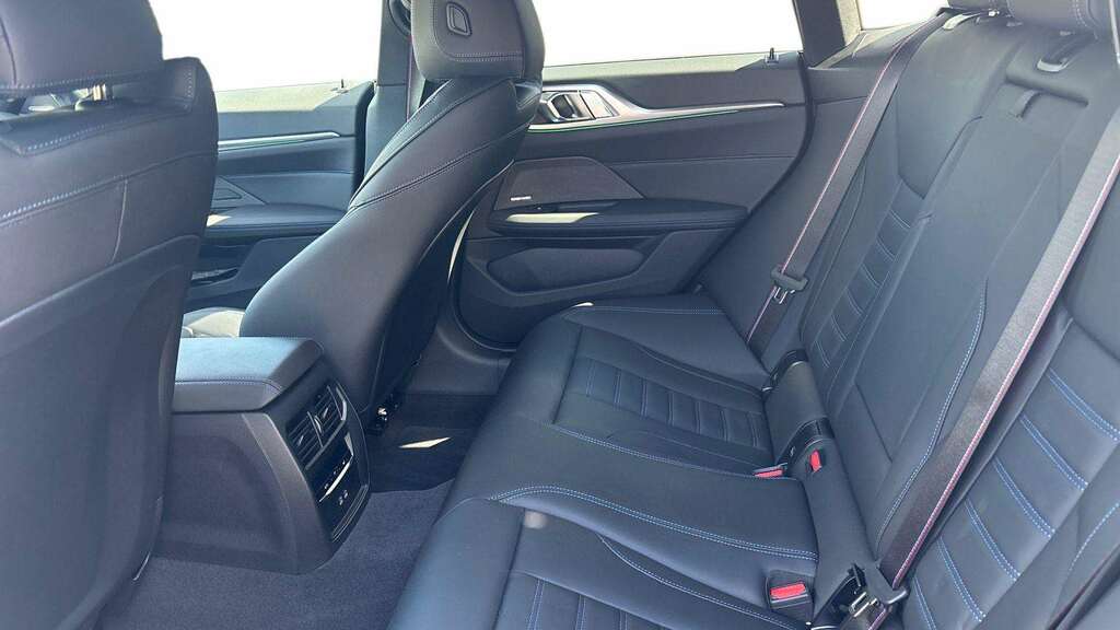 BMW 4 Series 420I M Sport Step 2026 Black #5