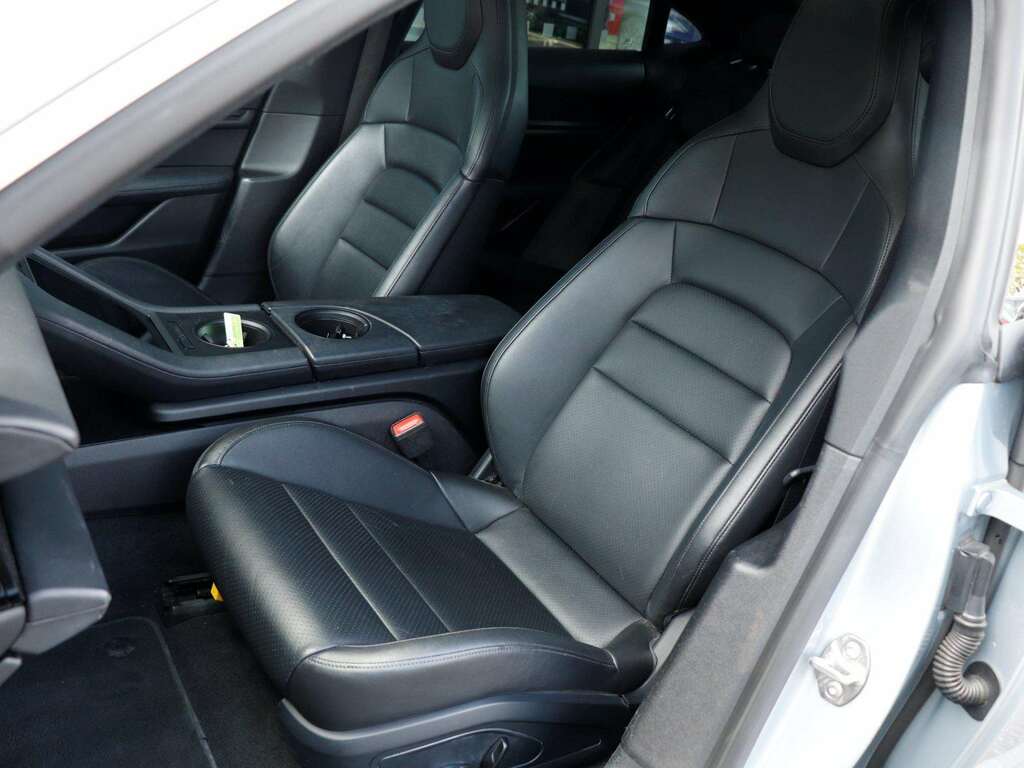 Porsche Taycan 390Kw 4S 79Kwh 22Kw 5 Seat White #21