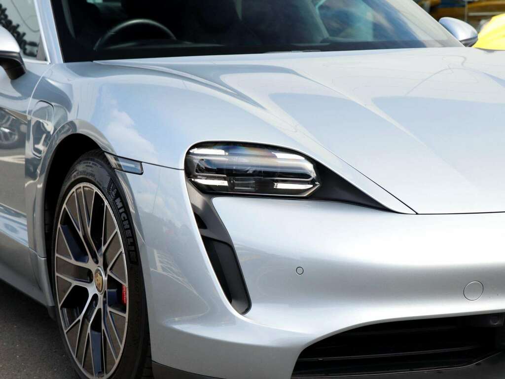 Porsche Taycan 390Kw 4S 79Kwh 22Kw 5 Seat White #30