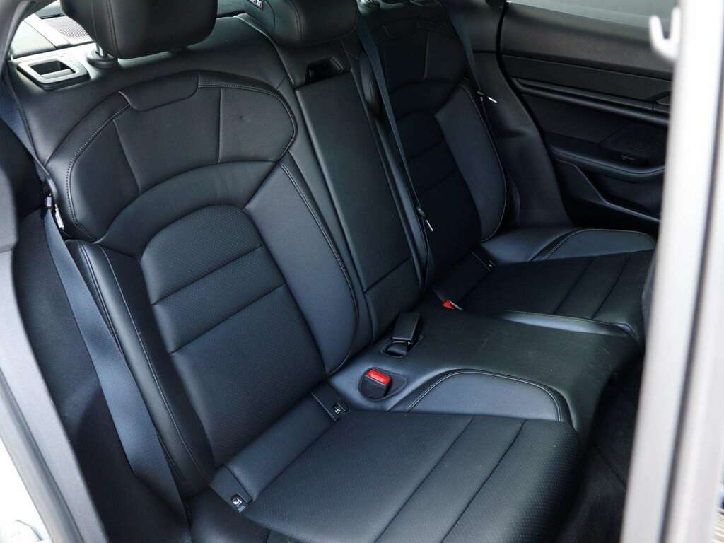 Porsche Taycan 390Kw 4S 79Kwh 22Kw 5 Seat White #22