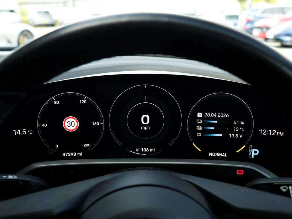 Porsche Taycan 390Kw 4S 79Kwh 22Kw 5 Seat White #13