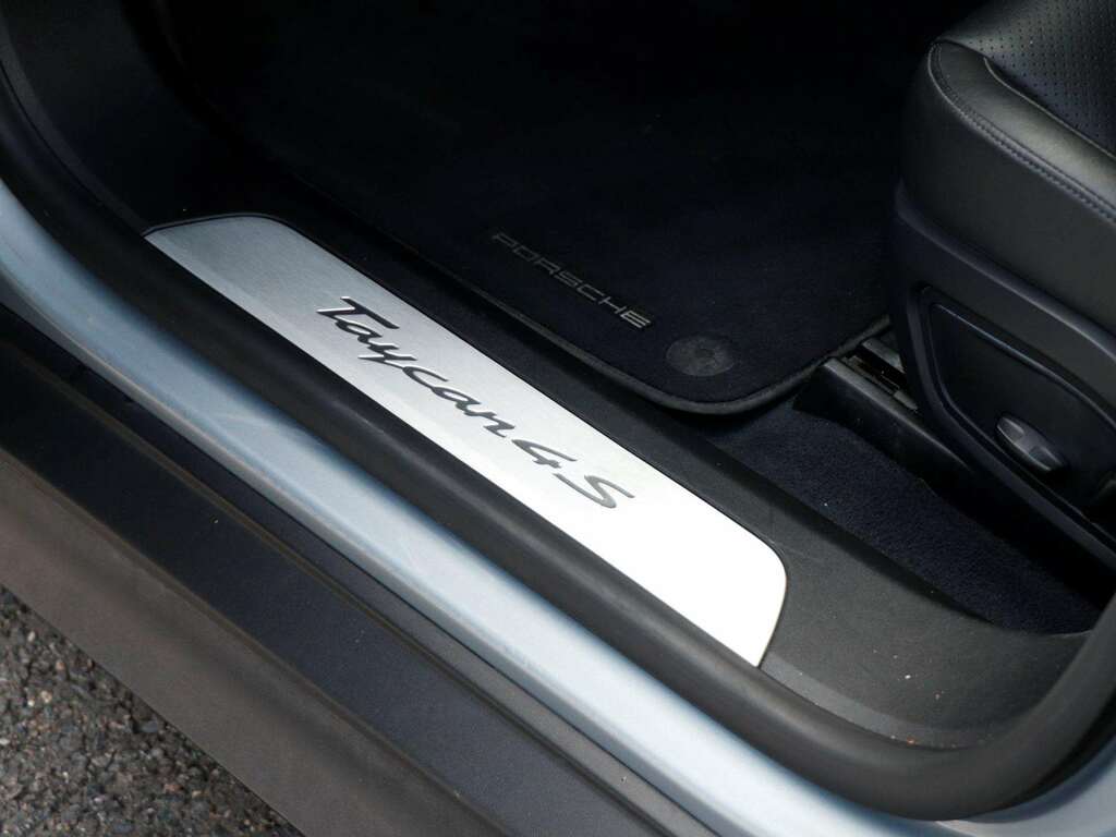Porsche Taycan 390Kw 4S 79Kwh 22Kw 5 Seat White #24