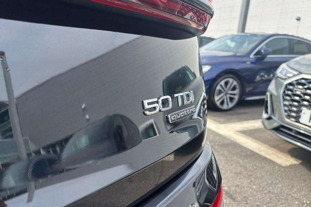 Audi Q7 50 Tdi Quattro Black Edition Tiptronic 2023 Black #5