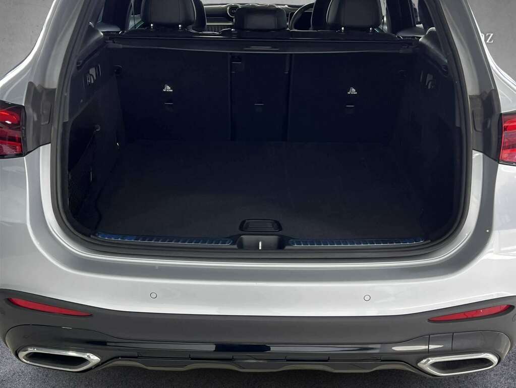 Mercedes-Benz GLC Class 300D 4Matic Amg Line Premium 9G-tronic 2026 KW75WMK Silver #6