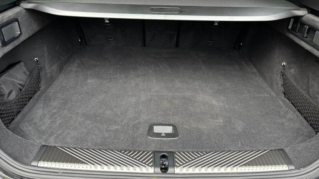 BMW i5 Saloon Grey #13